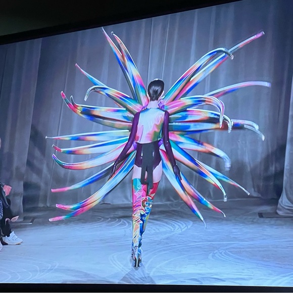 Meet your Posher, Melissa - Picture 3 of 4